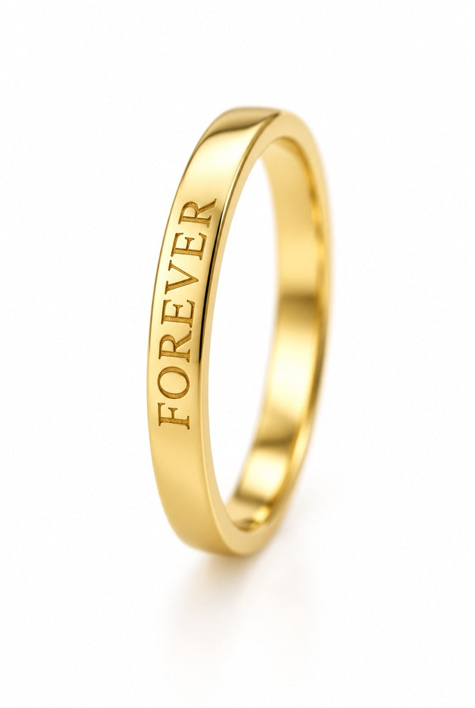VEDA Ring mit Namensgravur Gold – Detail der Gravur – Lorelia