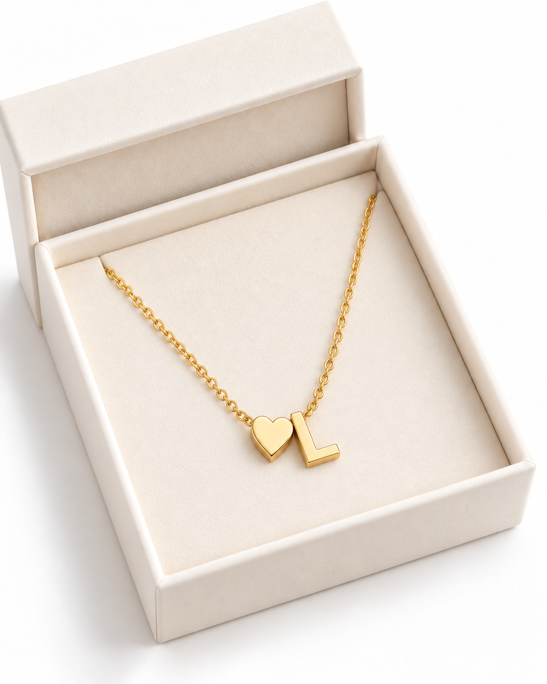 SILJA Kette mit Herz und Initiale Gold – in der Geschenkbox – Lorelia