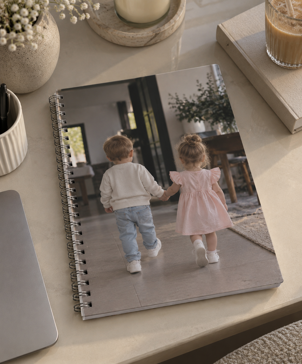 Foto-Notizbuch mit Kinderfoto auf dem Cover