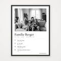 Familie als Serie – Poster im schwarzen Rahmen