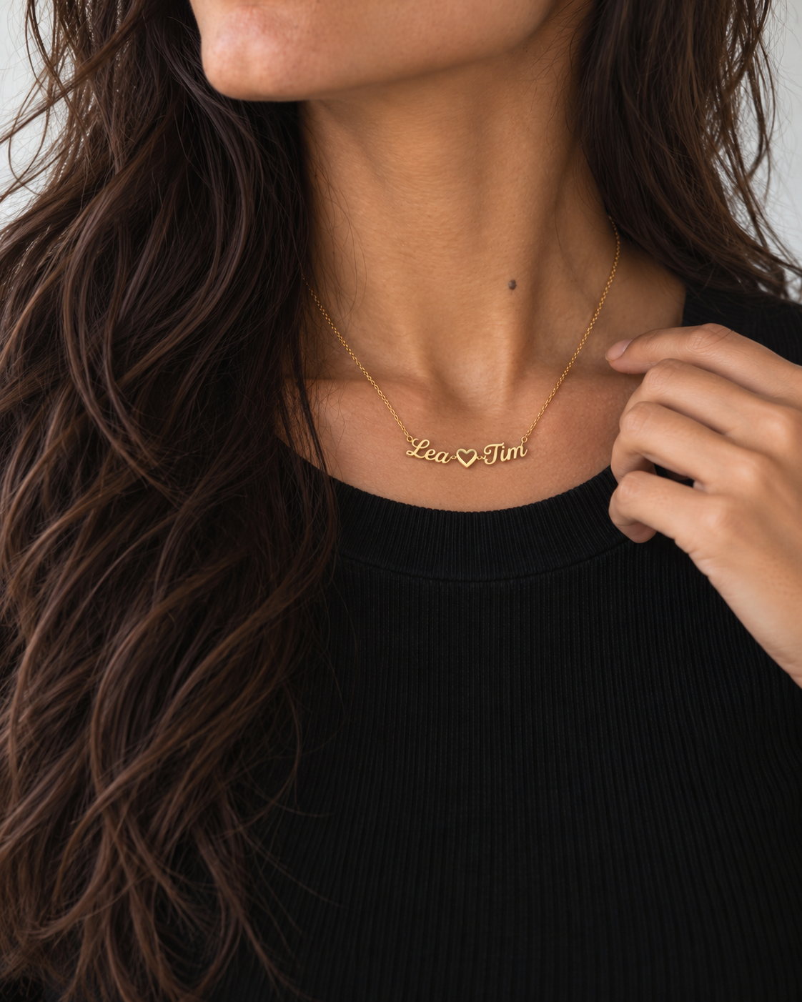NANNA Namenskette mit Herz Gold getragen – Lorelia